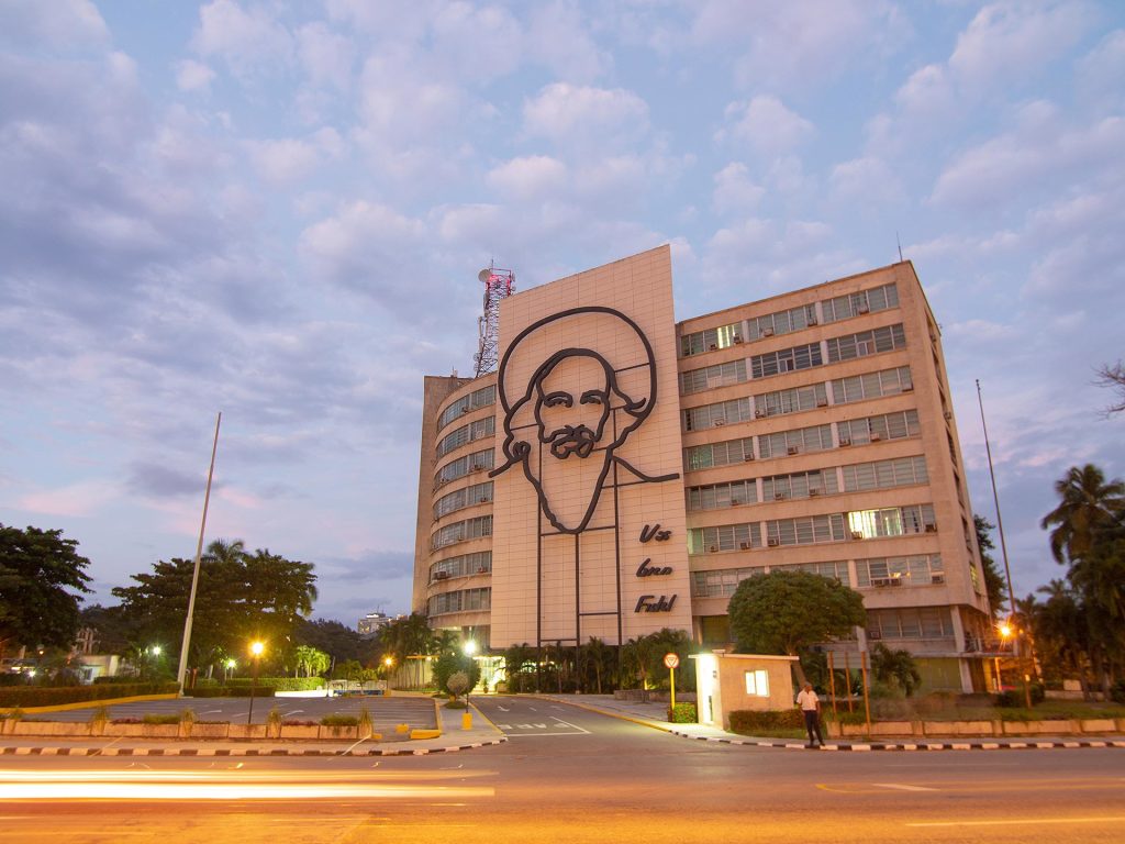 Camilo Cienfuegos sculpture